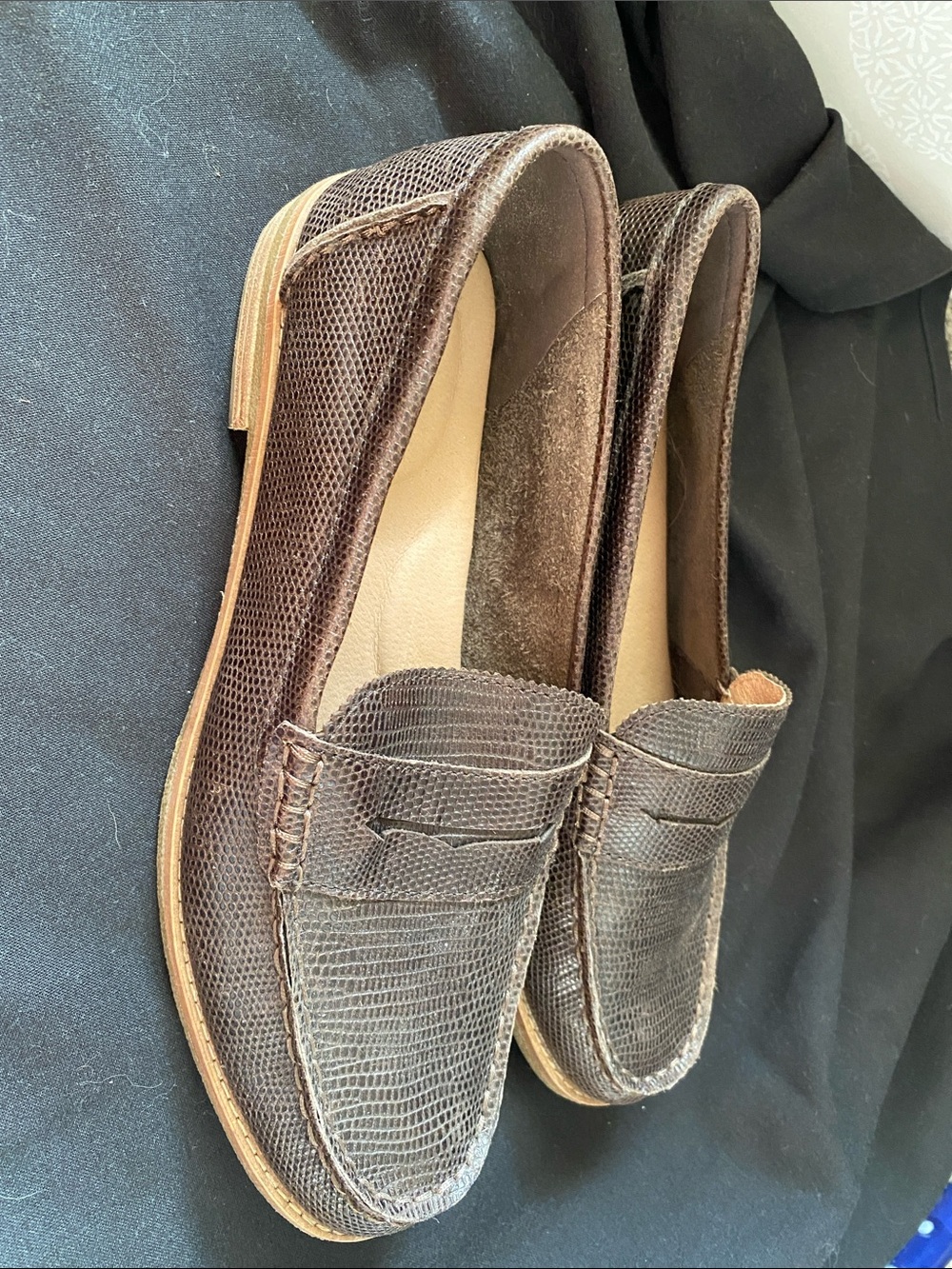 Excellent Cond. SPERRY Lizard Penny Loafers - Picture 5 of 6